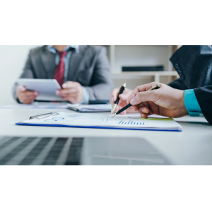 亚马逊对话式AI全面渗透：从广告创意到购物体验的五大革新